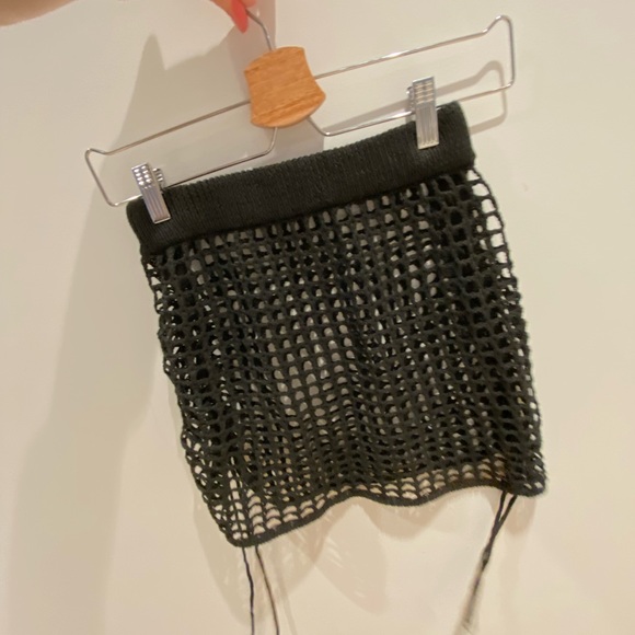 Knit mini skirt - Picture 2 of 3